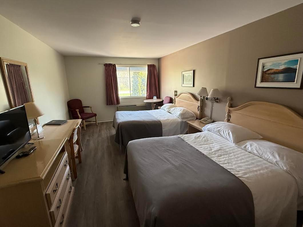 Motel Le Transit Mont-Saint-Hilaire Kültér fotó