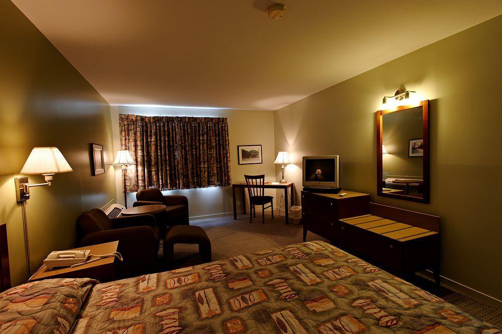 Motel Le Transit Mont-Saint-Hilaire Kültér fotó