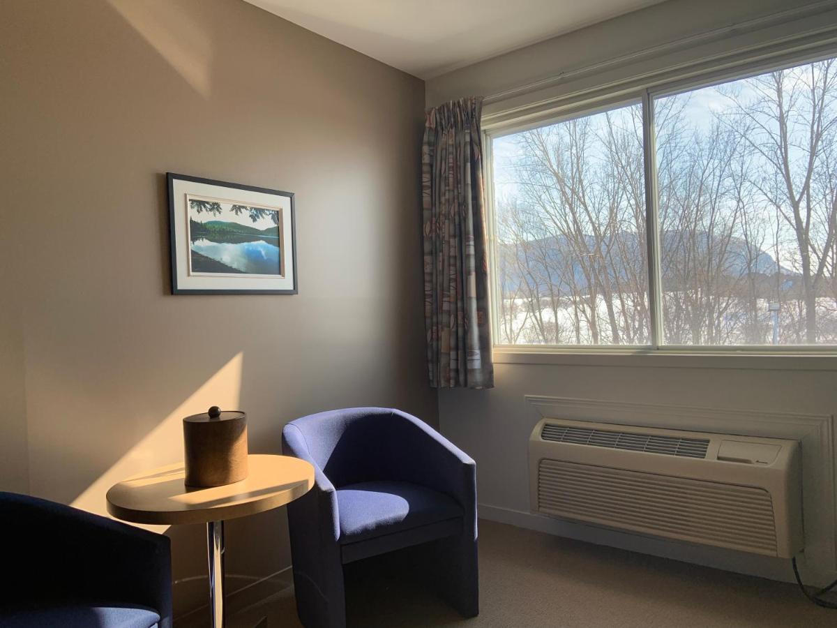 Motel Le Transit Mont-Saint-Hilaire Kültér fotó